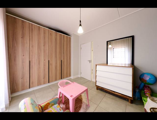 3 BEDROOM APARTMENT TO LET IN WATERFALL